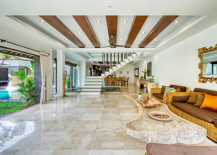 Modern Private Atala With Private Xl Pool
