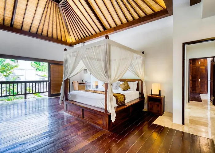 Modern Private Atala With Private Xl Pool